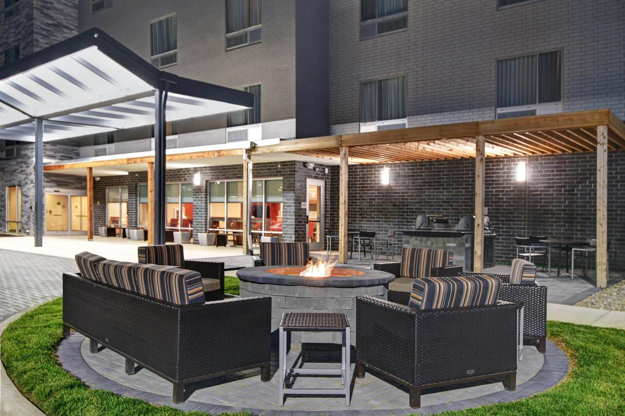 Towneplace Suites By Marriott Лайма Экстерьер фото